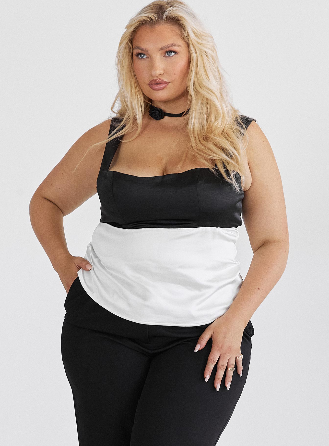 Chantell Square Neck Top Black / Cream Curve