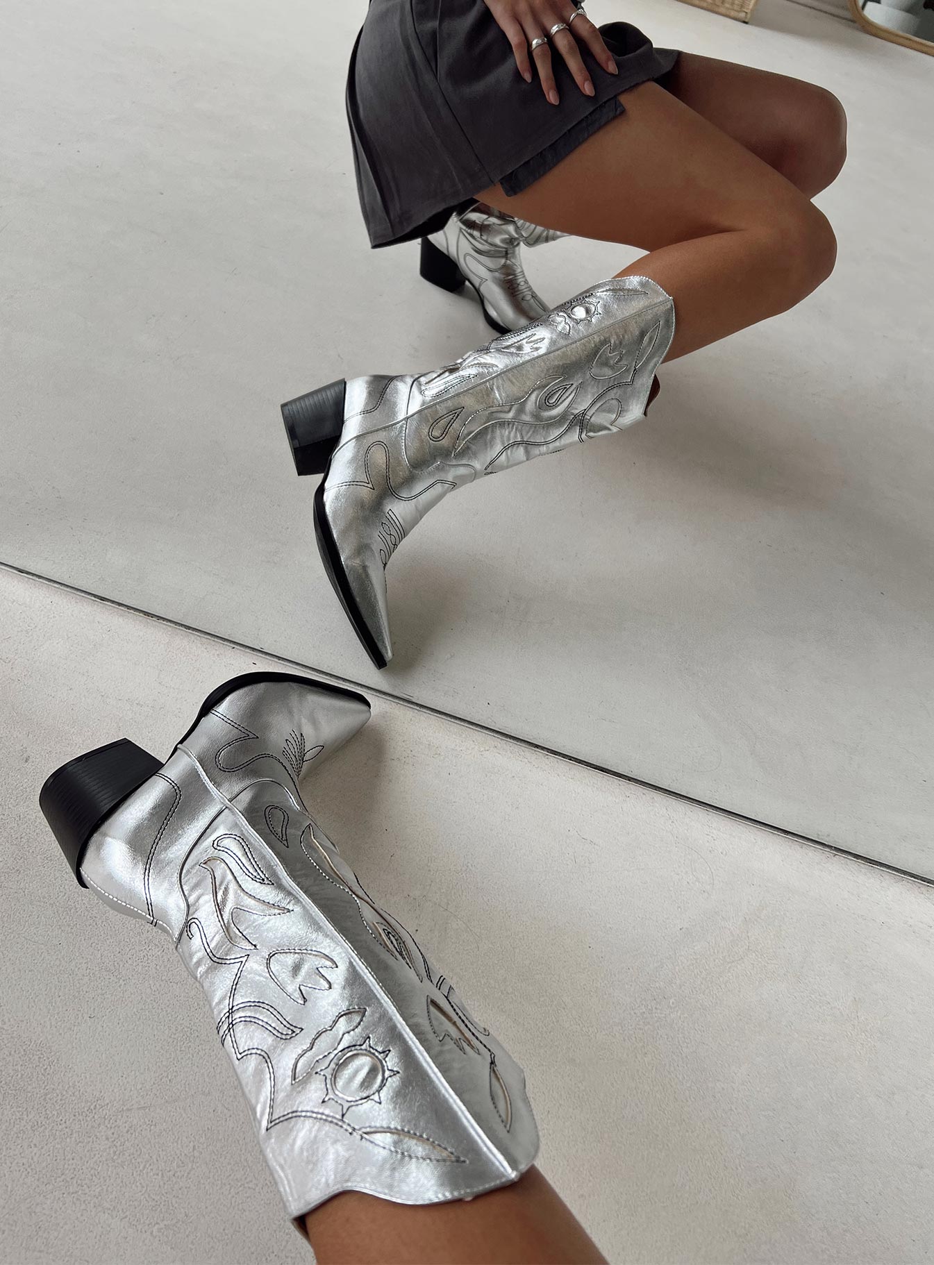 Rosewood Boots Silver