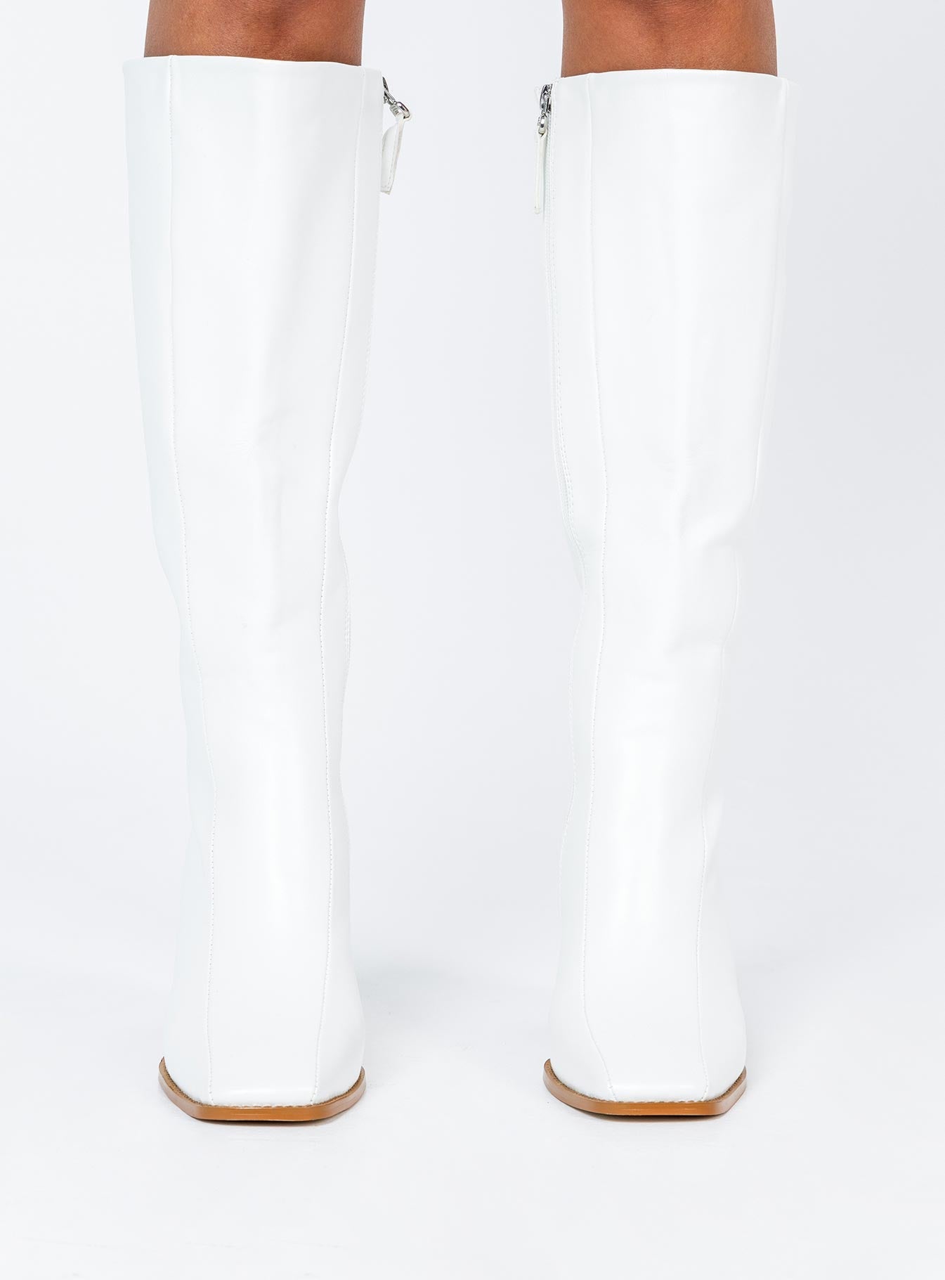 Jessa Boots Matte White PU