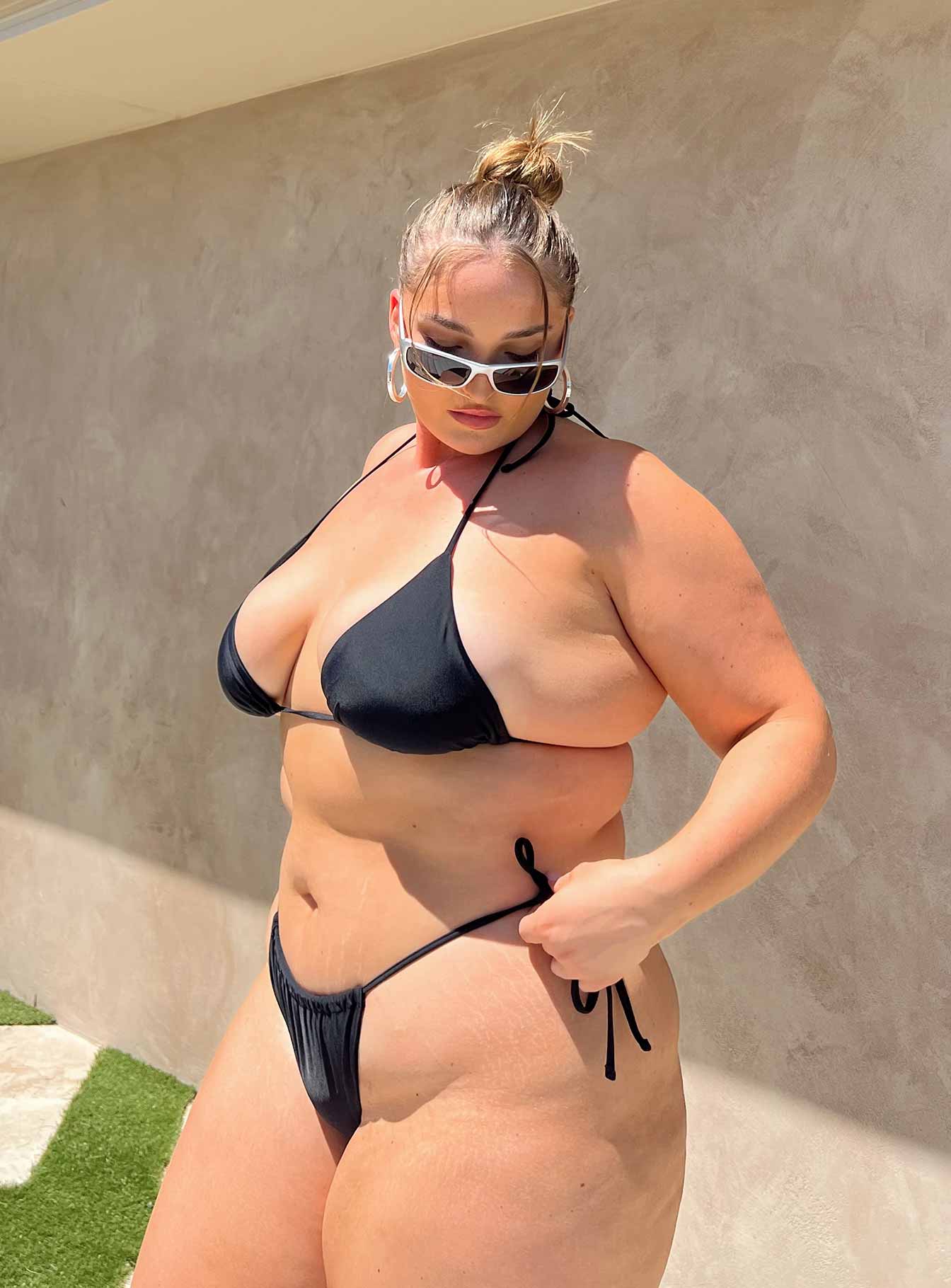Jenner Bikini Bottoms Black Curve