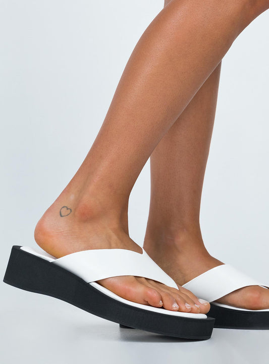 Remi Sandal White