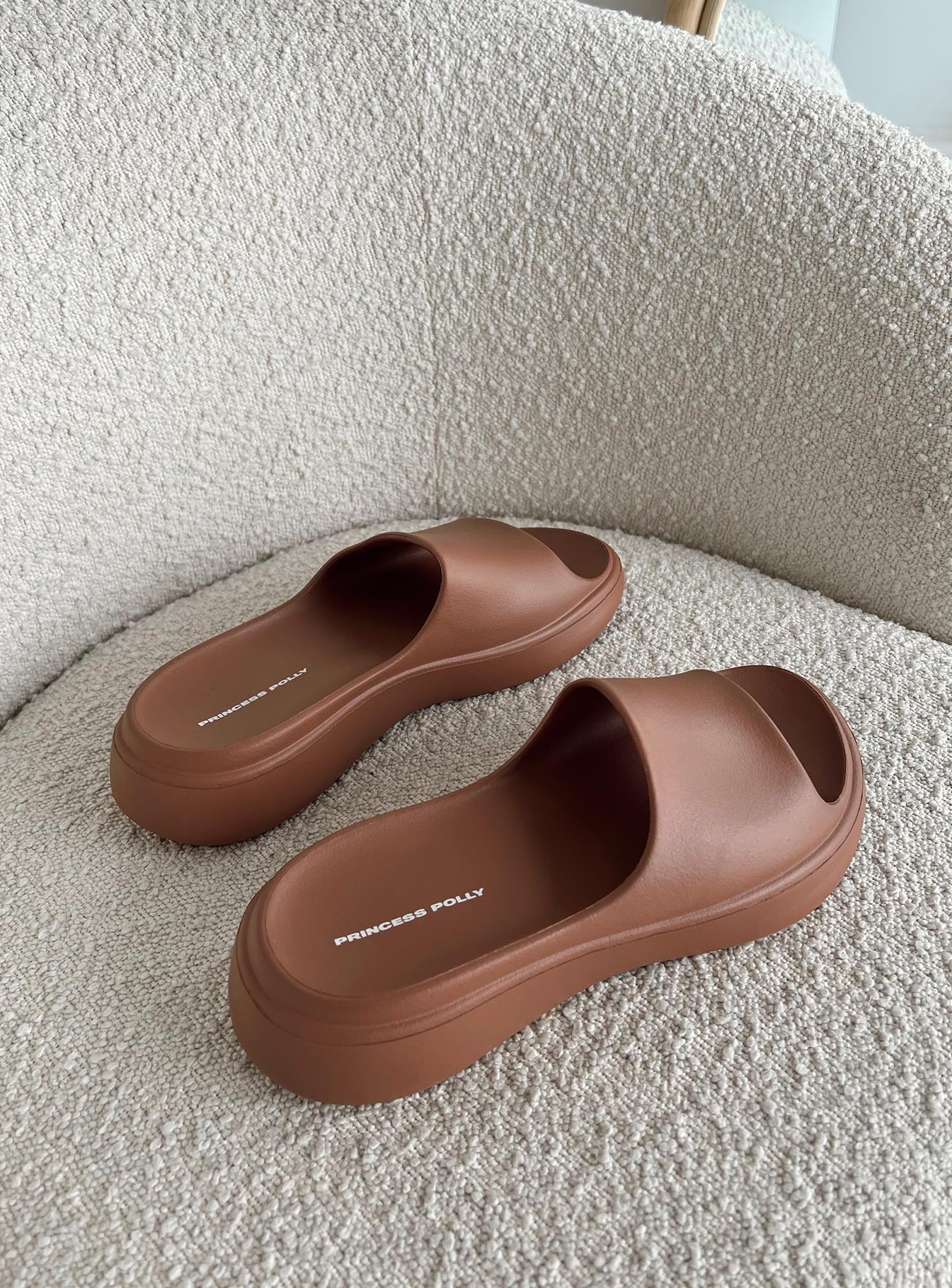 Havana Slides Choc Latte