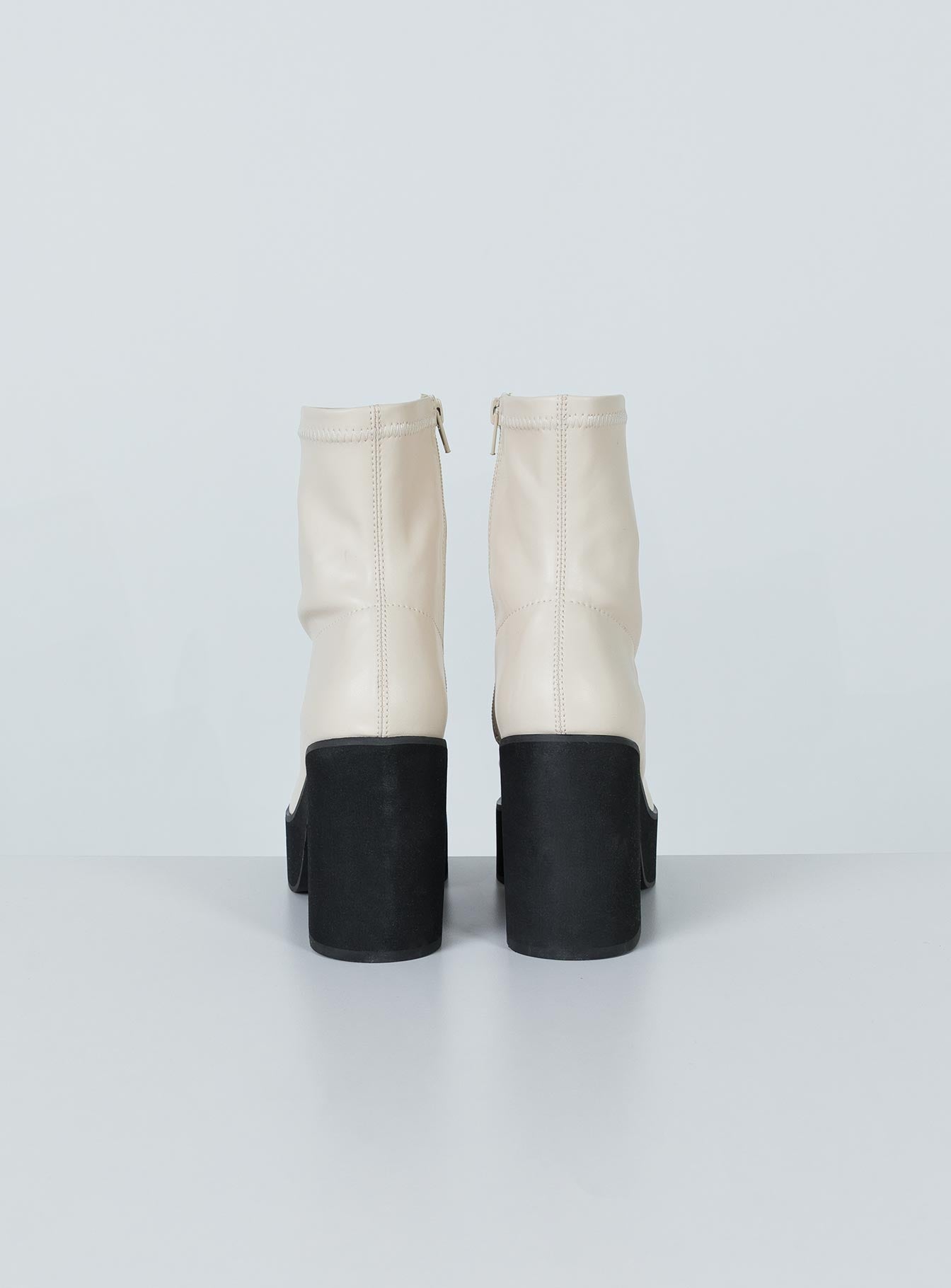 Stillwater Platform Boots Cream